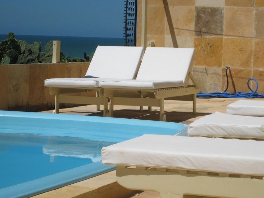 Pousada Azul Marinho Canoa Quebrada Exterior foto